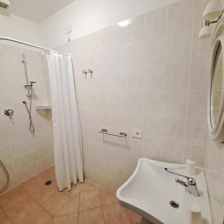 Apartment Tre Cerri Di Zanaboni Franca *