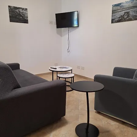 Tre Cerri Di Zanaboni Franca Apartment